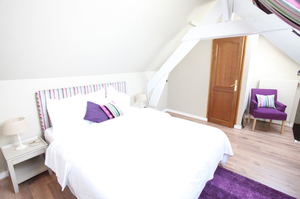 Saint Graal Bed and Breakfast Chamant Esterno foto