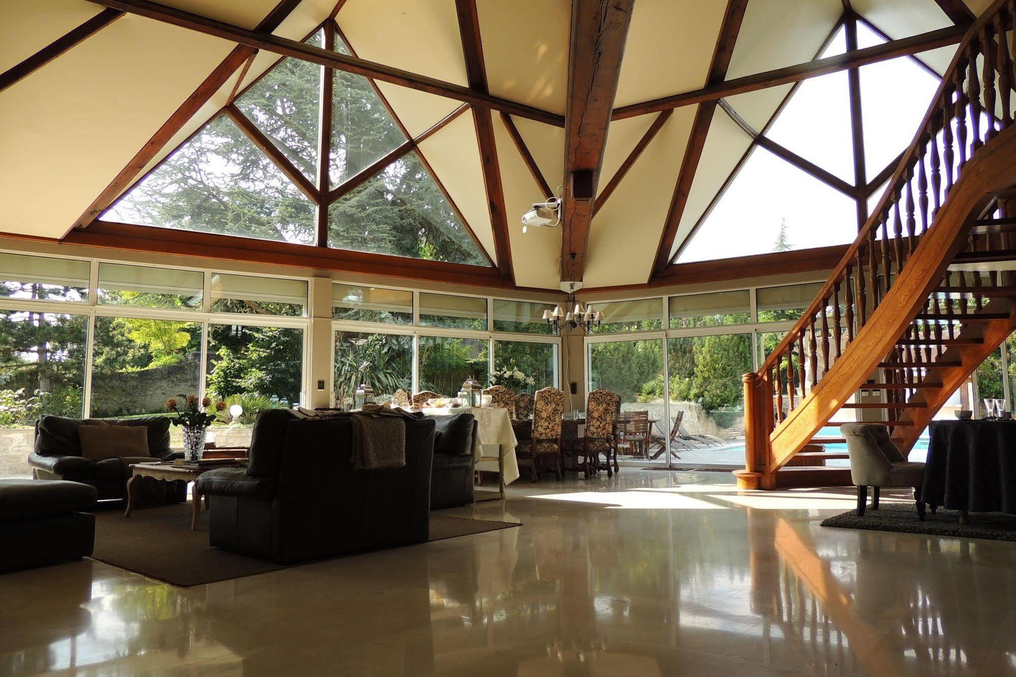 Saint Graal Bed and Breakfast Chamant Esterno foto