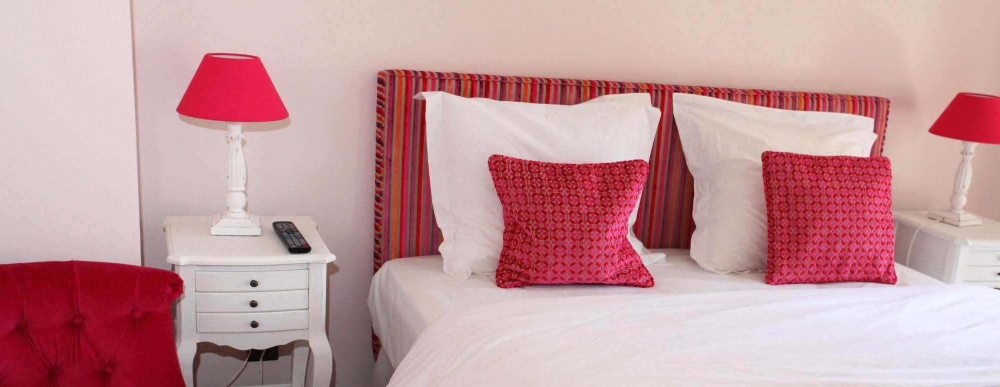 Saint Graal Bed and Breakfast Chamant Esterno foto
