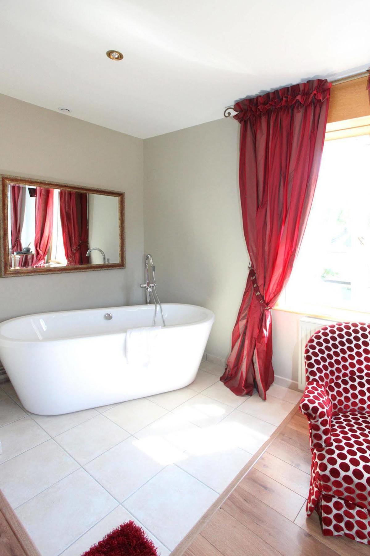 Saint Graal Bed and Breakfast Chamant Esterno foto