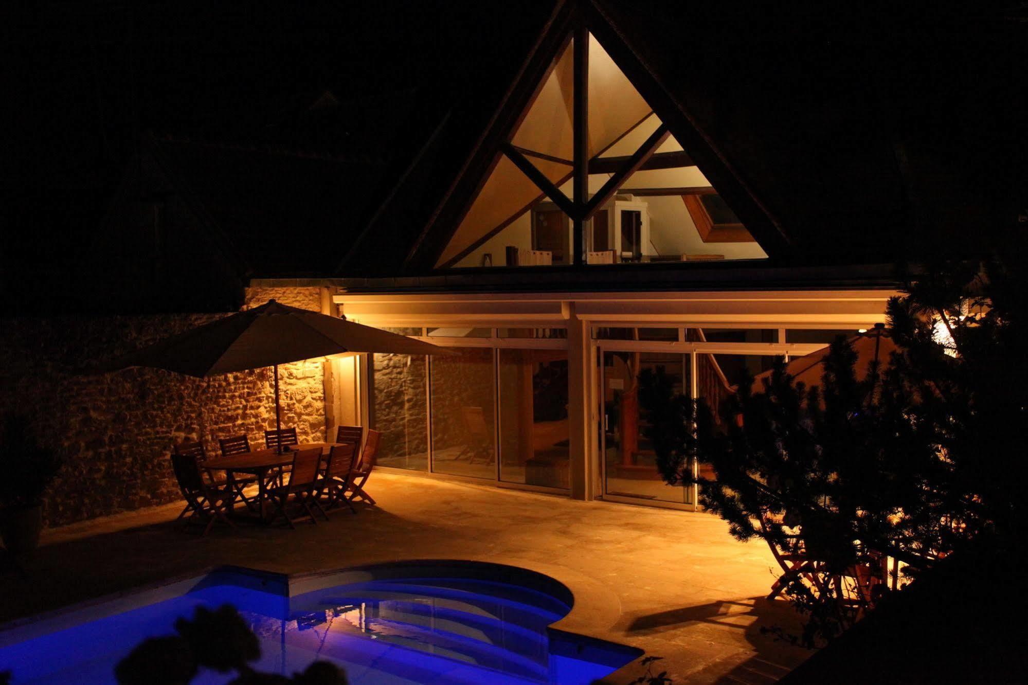 Saint Graal Bed and Breakfast Chamant Esterno foto