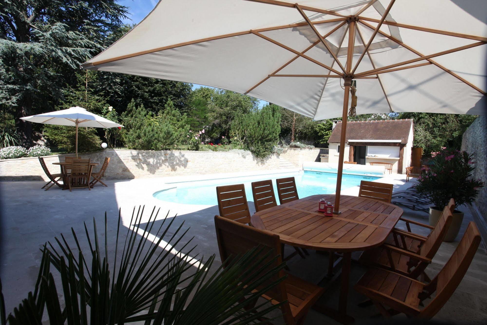 Saint Graal Bed and Breakfast Chamant Esterno foto