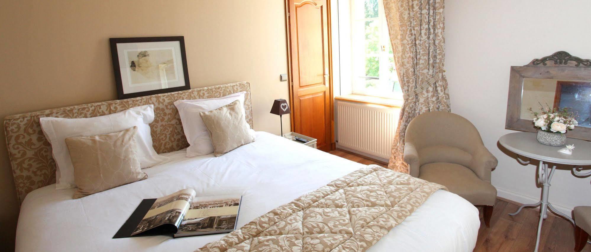 Saint Graal Bed and Breakfast Chamant Esterno foto