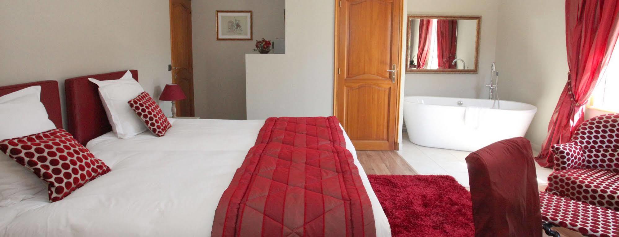 Saint Graal Bed and Breakfast Chamant Esterno foto